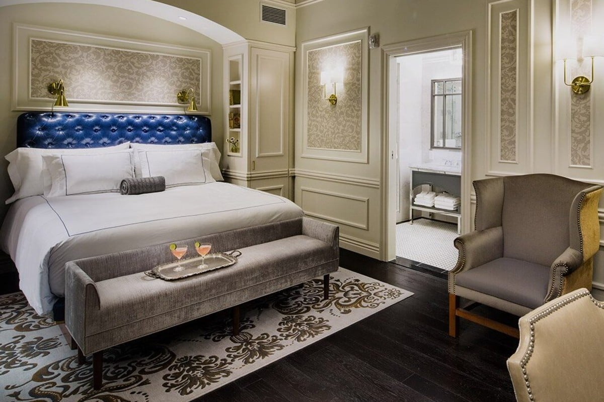 Sar The Adelphi Hotel