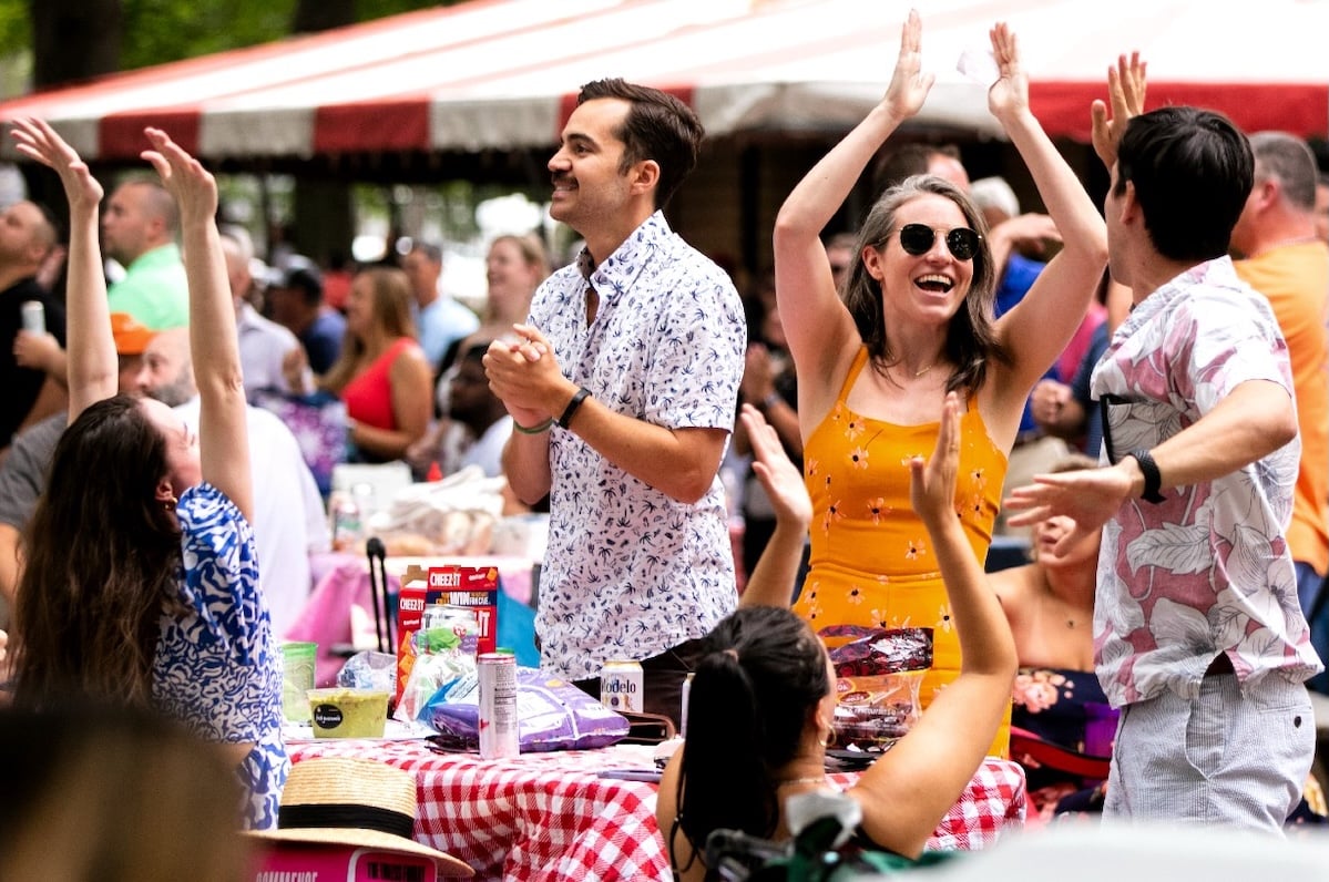 Sar 22 Scenic 11 Highfives