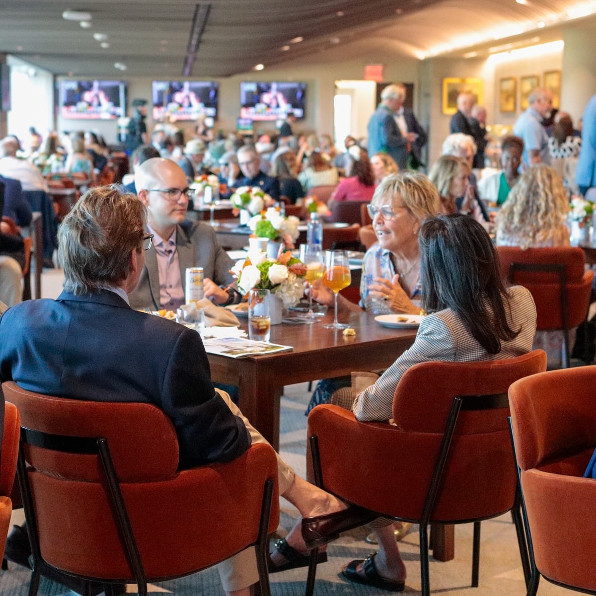 Bel 26 R 2R Turf Club Group