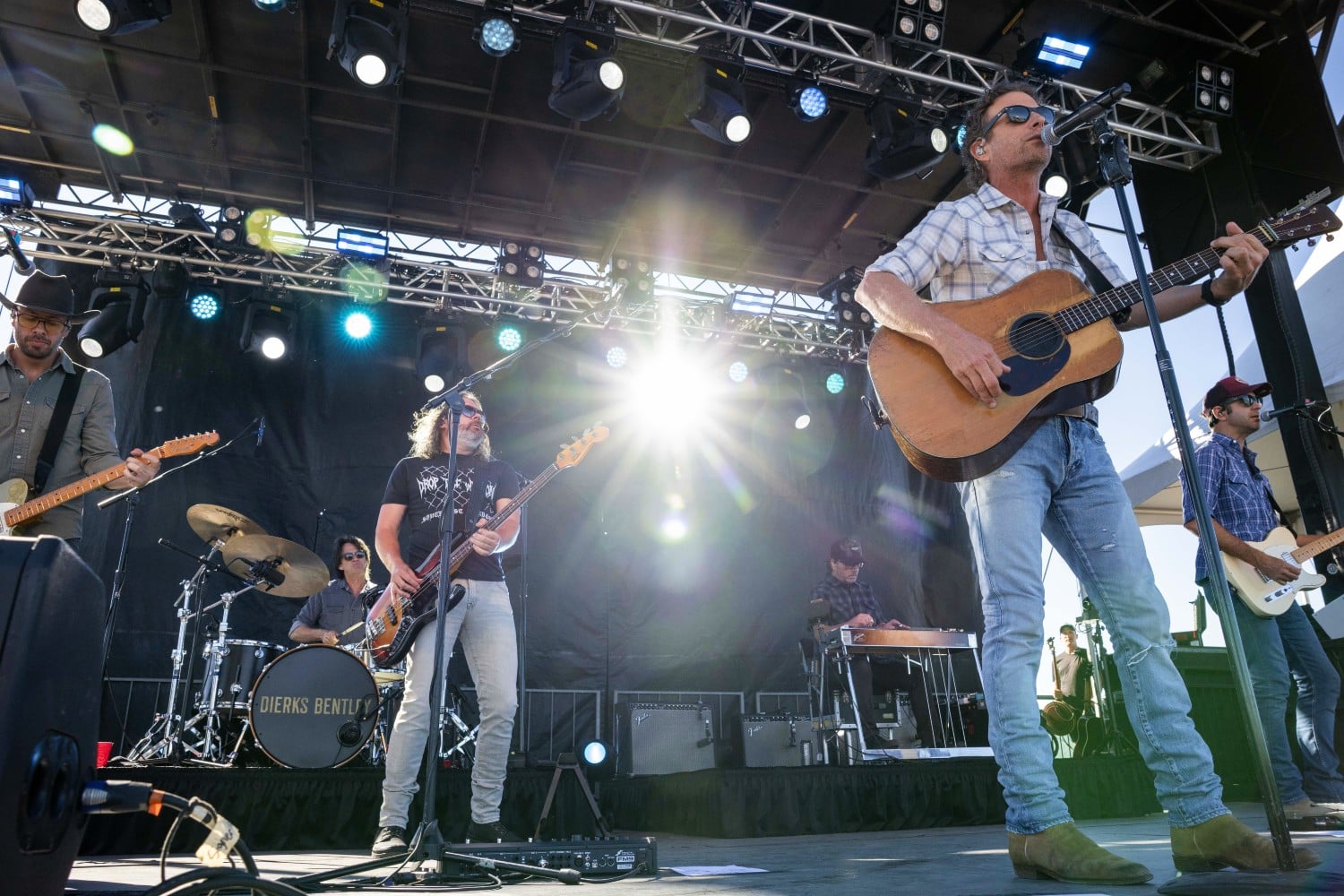 Bel 26 Gallery Dierks Bentley