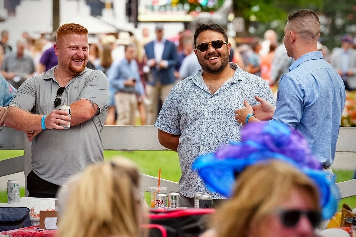 Sar Guys Group Backyard Picnic Table Filter