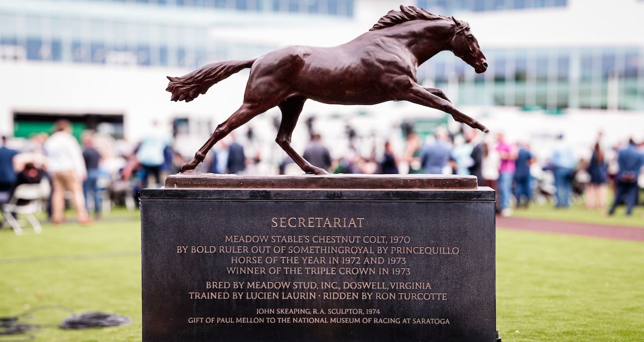 Bel 26 Secretariat Statue